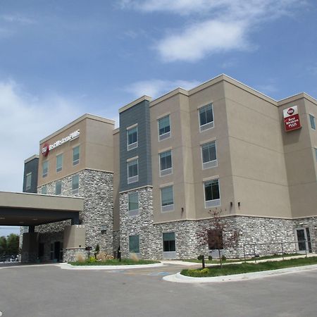 Best Western Plus Mcpherson エクステリア 写真